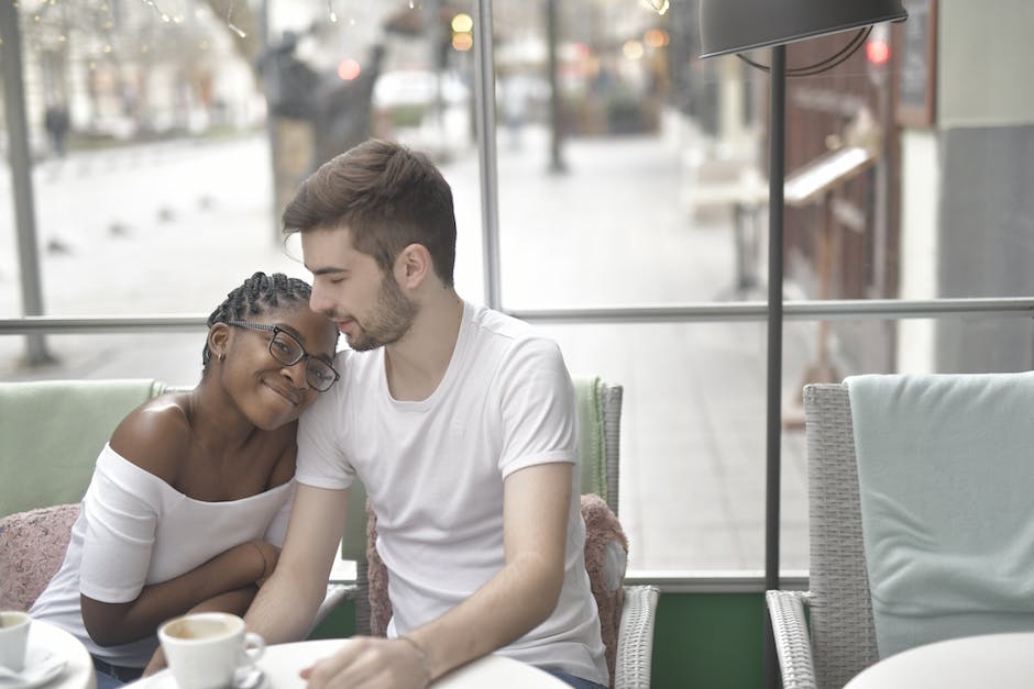  Wie lange solltest du nach einer Beziehung Single sein?