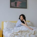 Wie oft sollte man sein Bett neu beziehen: Tipps für ein gesünderes Schlafumfeld